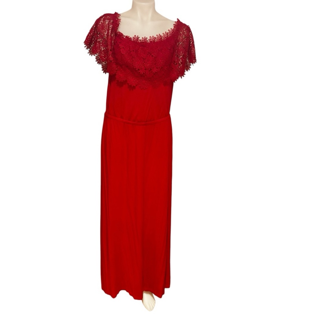 DESIGN365 Red Crochet Lace Top Maxi Dress